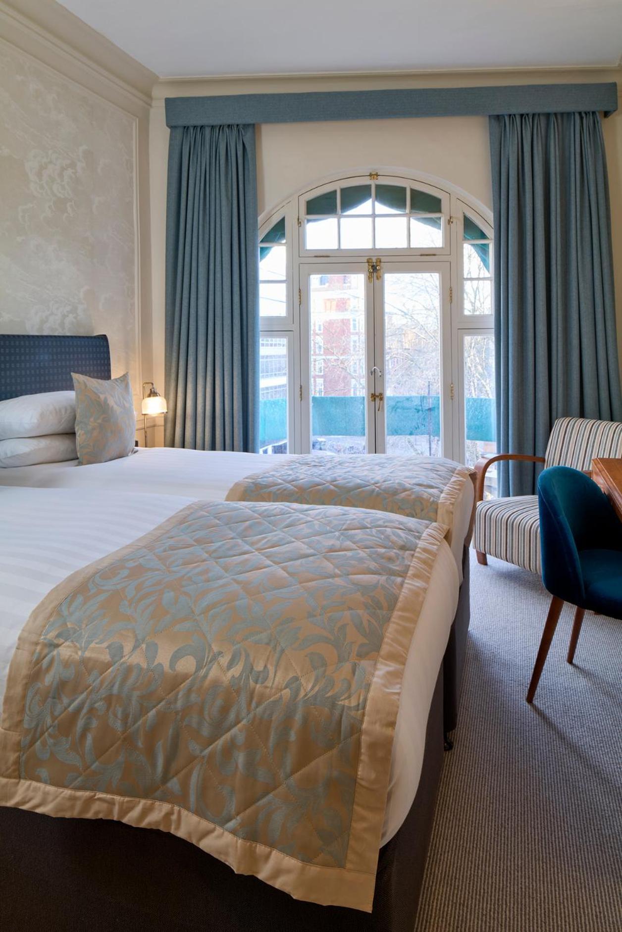 Twin Room,1677853258:JPEG